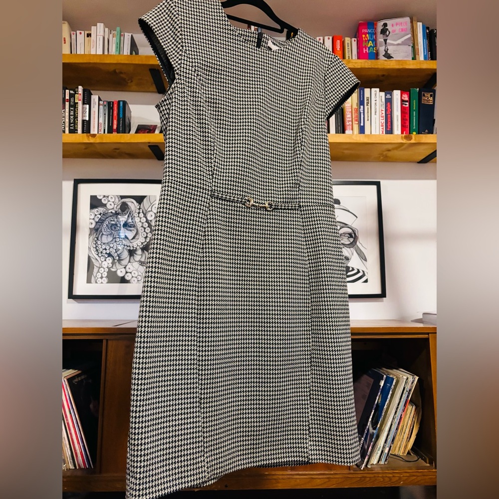 Classic Black Beige and White Houndstooth Dress knee long H&M